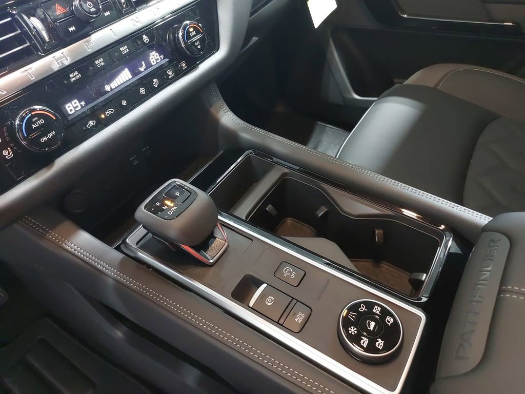 New 2026 Nissan Pathfinder Platinum image 27