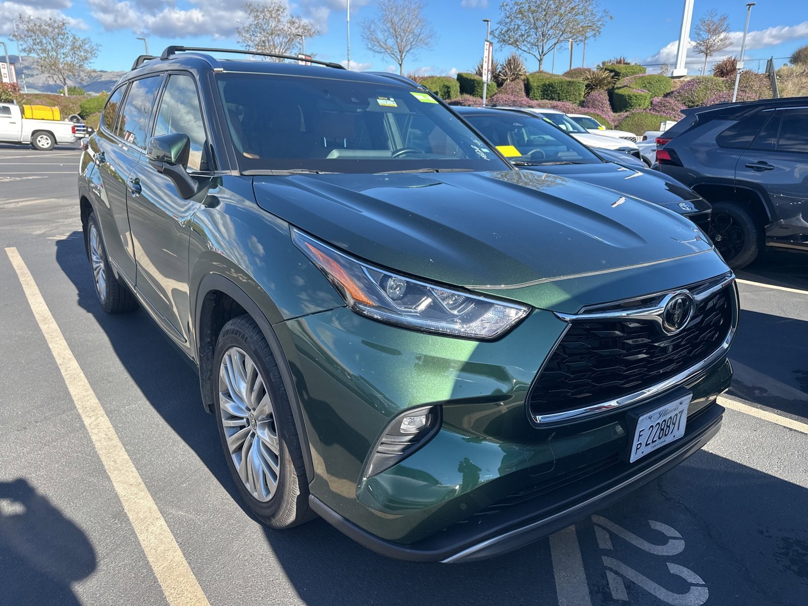 Used 2023 Toyota Highlander Platinum