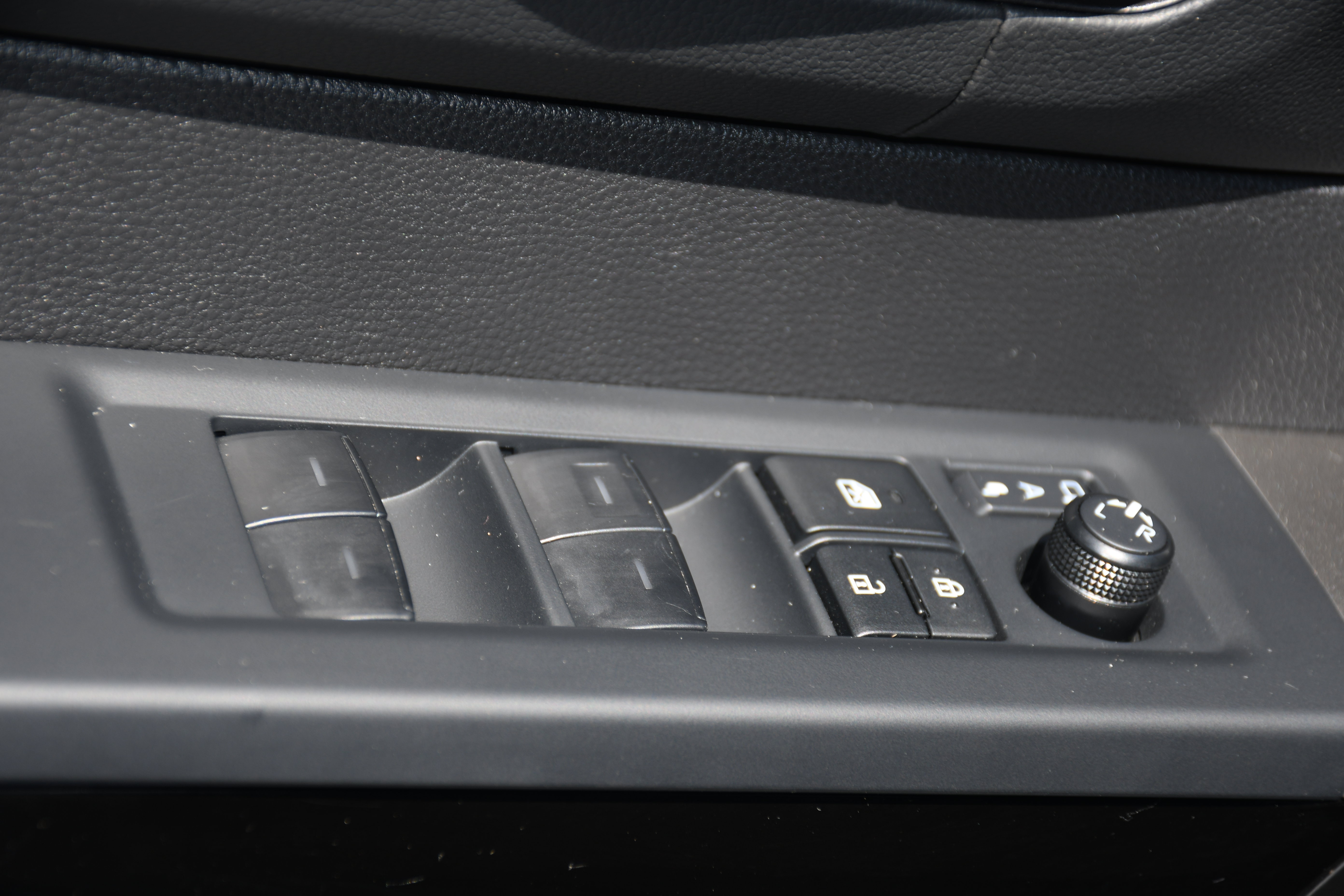 Certified 2026 Toyota Tundra Limited AWD/4WD image 10