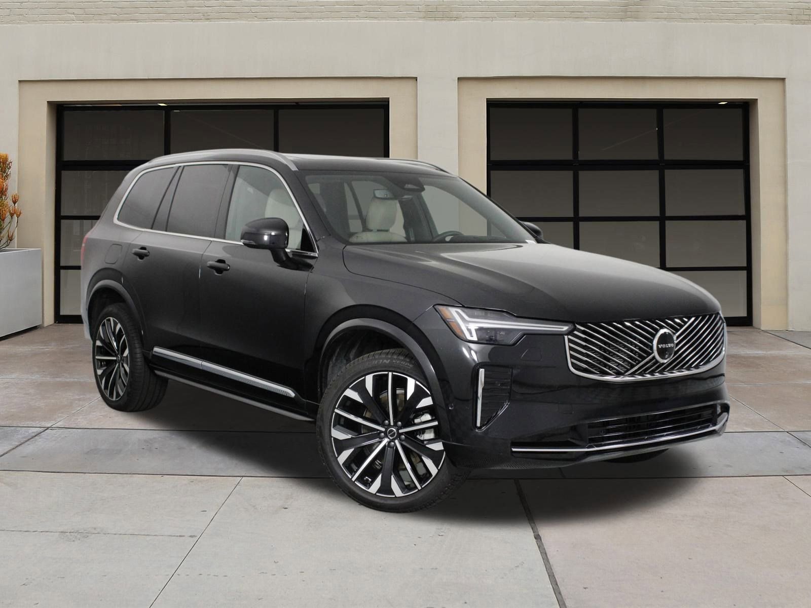 Certified 2025 Volvo XC90 B6 Ultra image 34