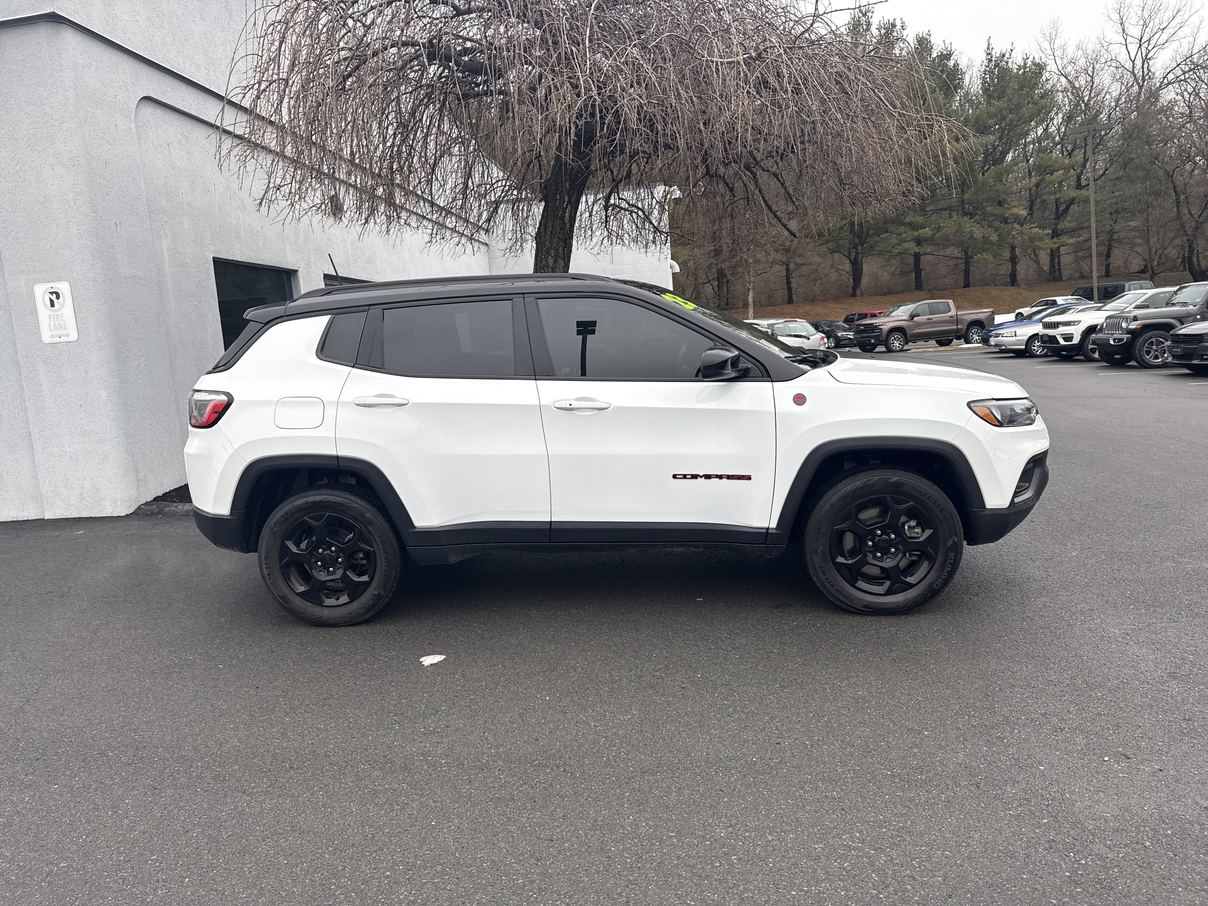 Used 2023 Jeep Compass Trailhawk w/ Trailhawk Convenience Group image 2