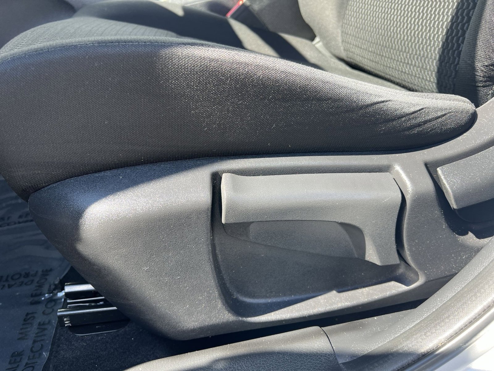 Used 2021 Nissan Rogue Sport S image 14