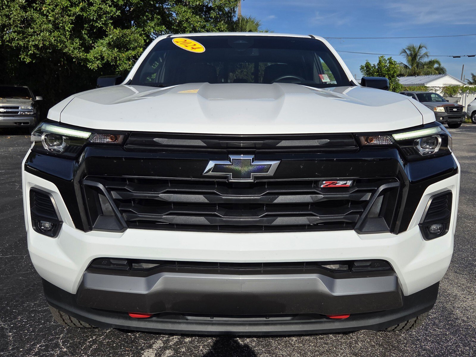 Used 2024 Chevrolet Colorado Z71 w/ Z71 Convenience Package 2 AWD/4WD image 8