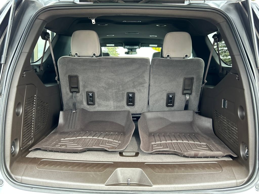 Used 2024 Chevrolet Suburban LS image 5