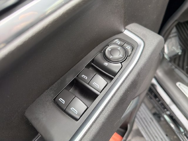 Certified 2026 Chevrolet Silverado 1500 LT AWD/4WD image 11