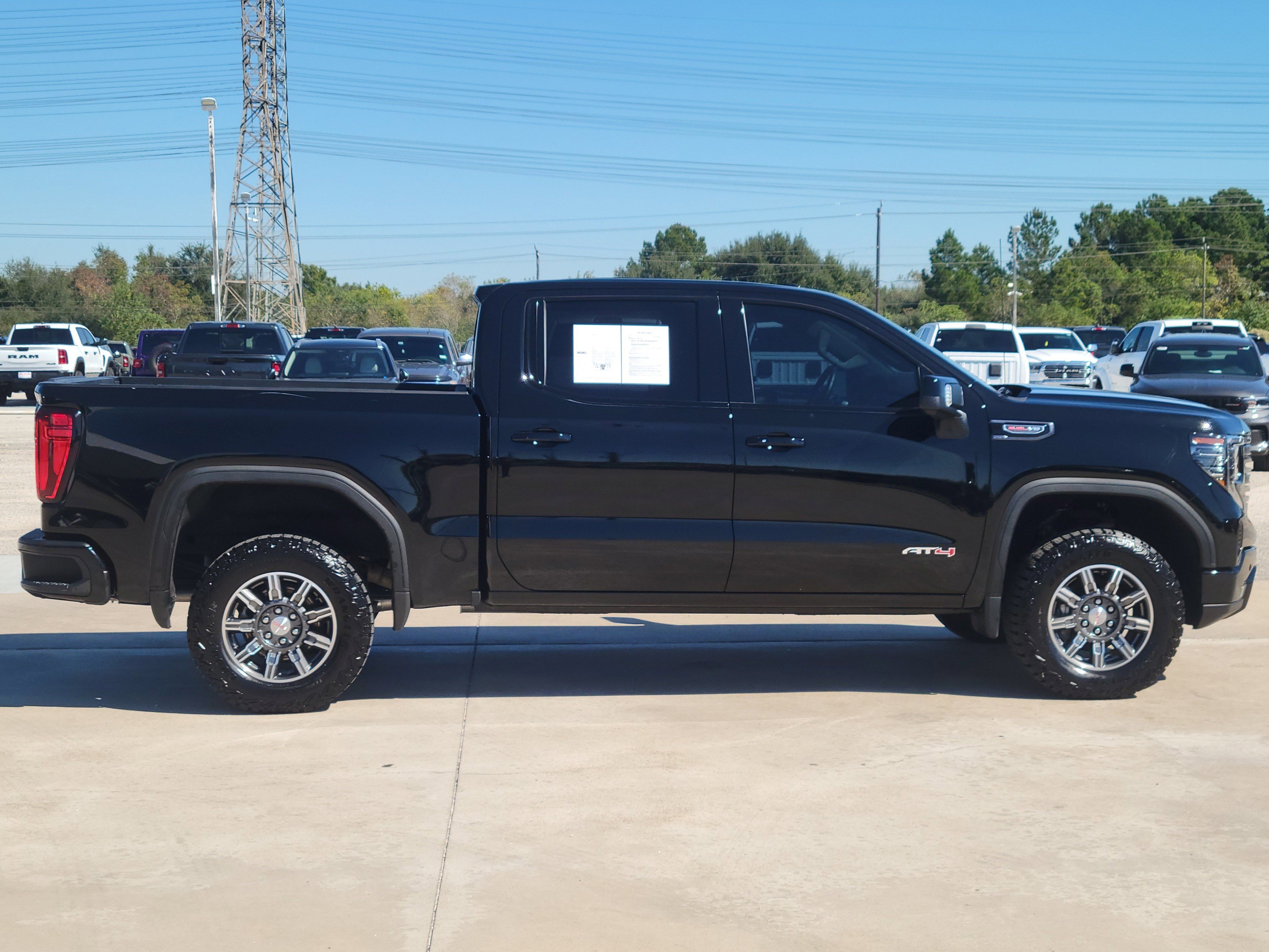 Used 2024 GMC Sierra 1500 AT4 w/ AT4 Preferred Package image 3