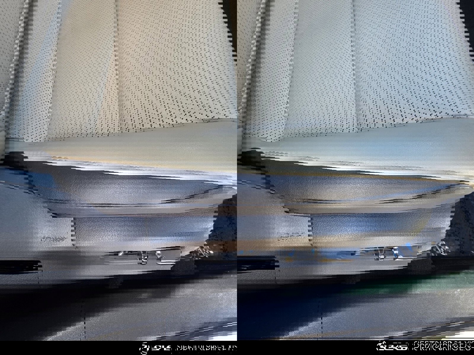 Certified 2019 Lexus ES 300h w/ Accessory Package image 35