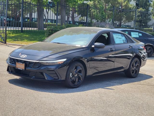 New 2026 Hyundai Elantra Sport FWD image 2