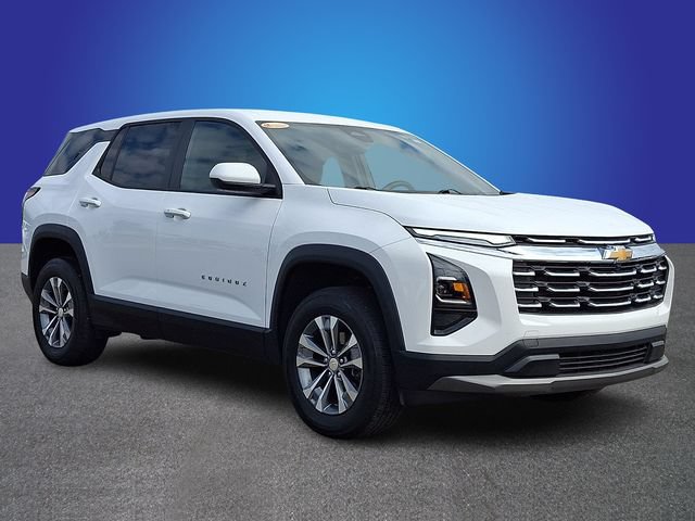Used 2026 Chevrolet Equinox LT FWD image 3