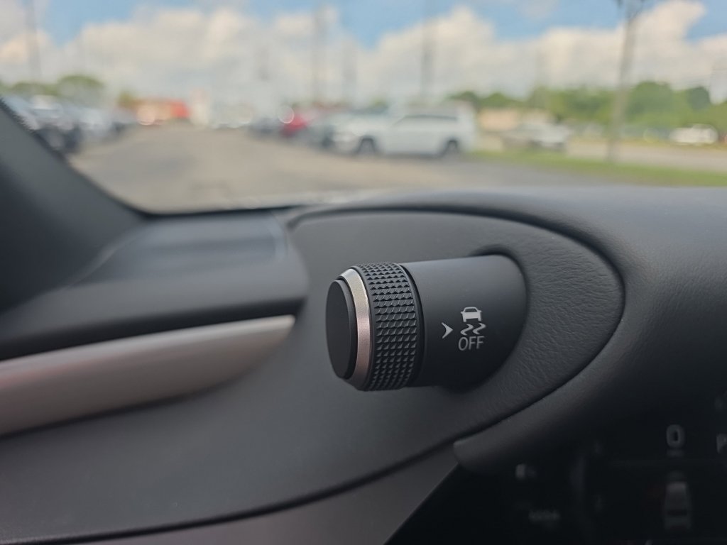 Used 2025 Lexus ES 350 F Sport FWD image 18