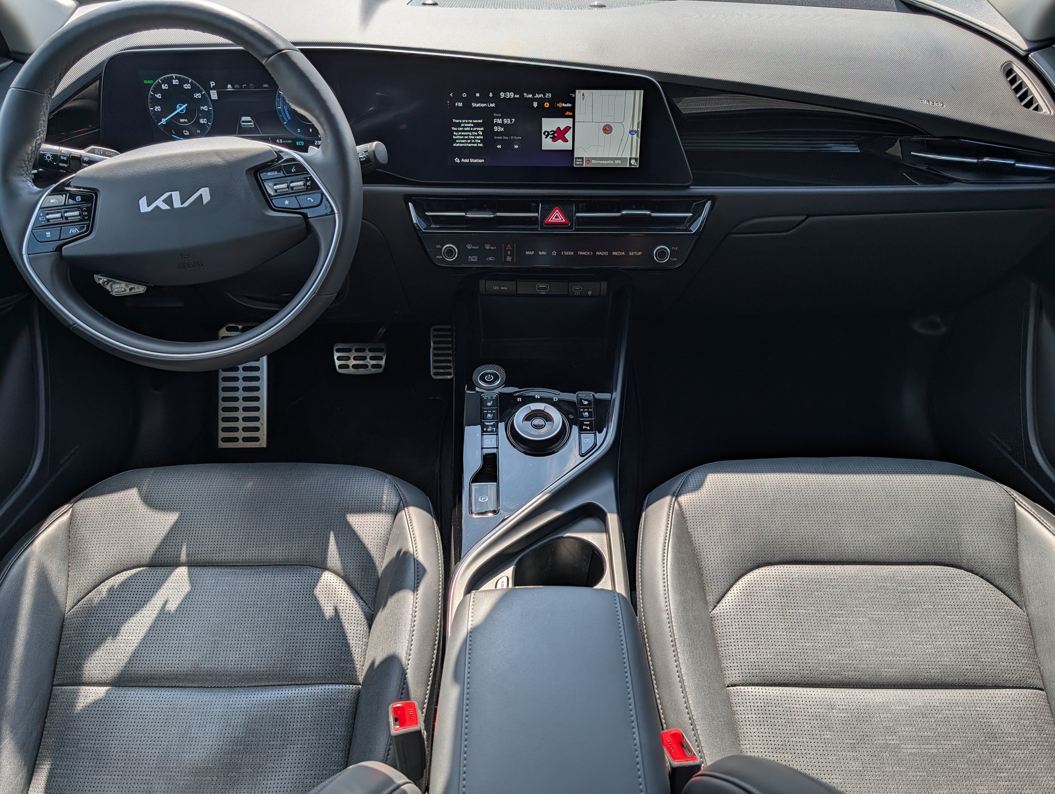 Certified 2024 Kia Niro Wave w/ Wave Preserve Package FWD image 14