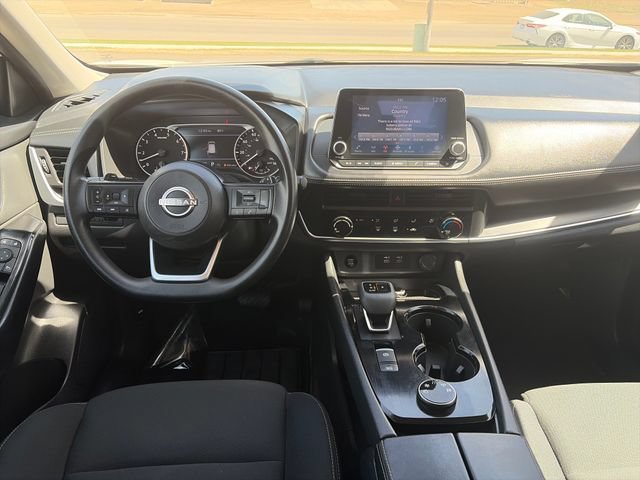 Used 2024 Nissan Rogue S AWD/4WD image 31