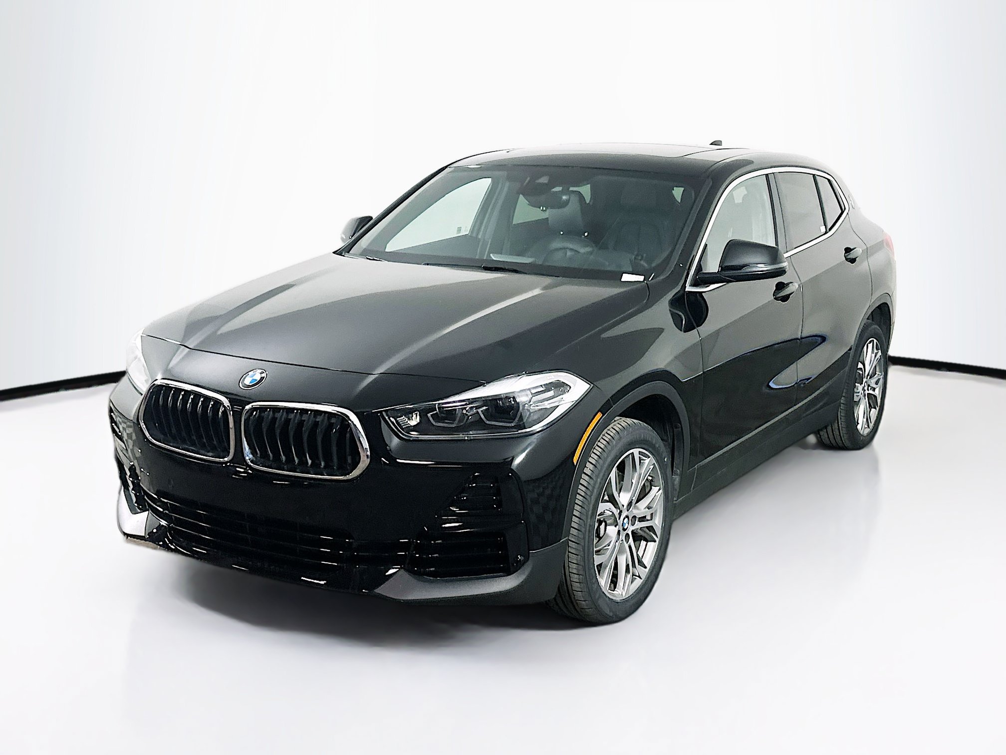 Used 2022 BMW X2 sDrive28i w/ Convenience Package FWD image 3