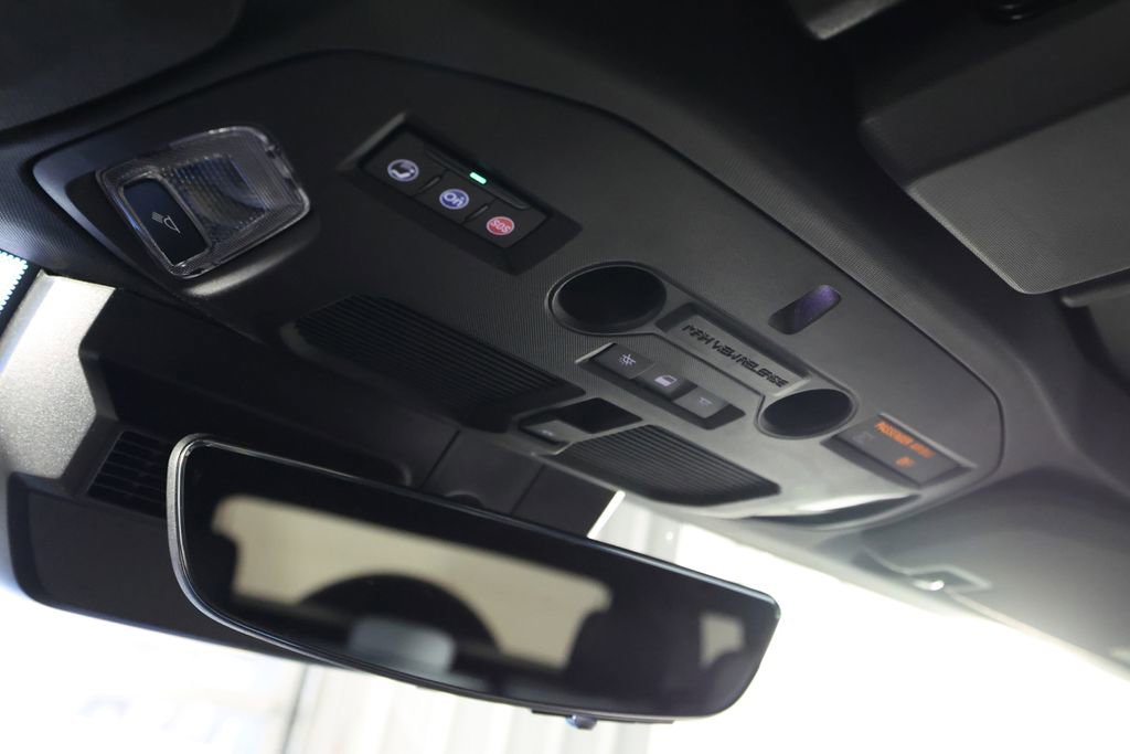 Used 2025 GMC Hummer EV 3X image 39