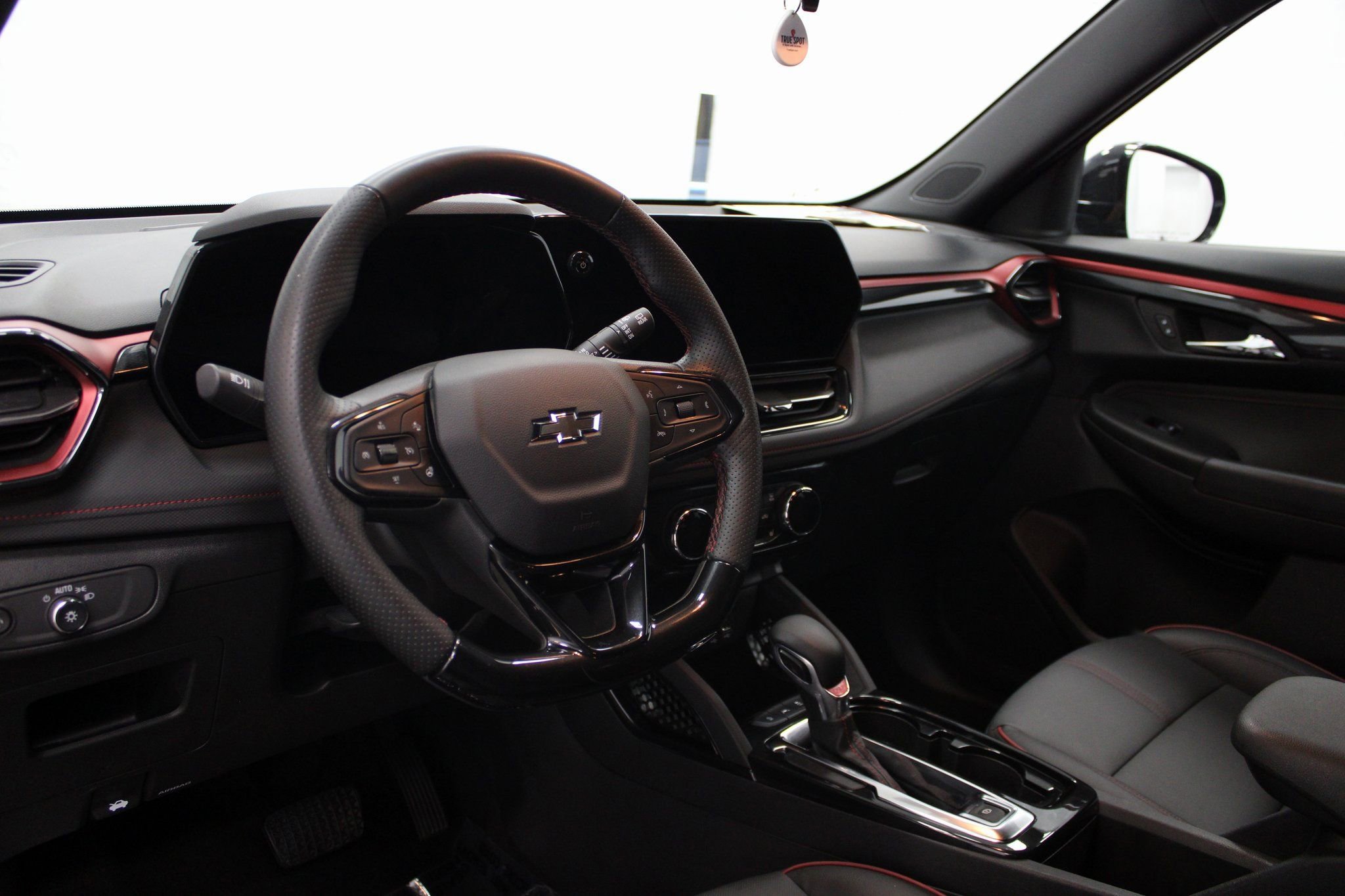 Used 2024 Chevrolet TrailBlazer RS image 15