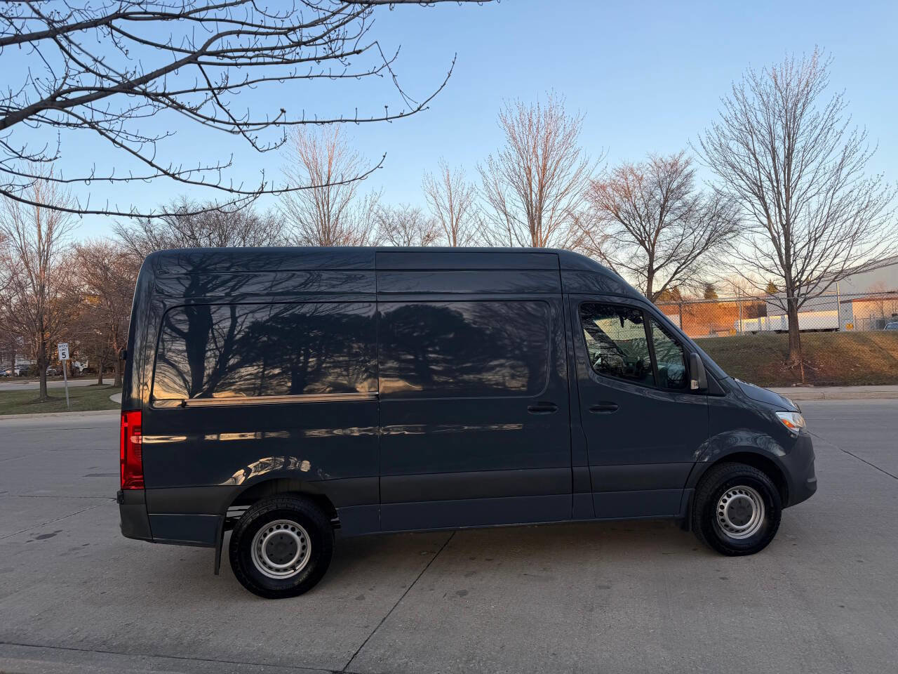Used 2019 Mercedes-Benz Sprinter 144 image 6