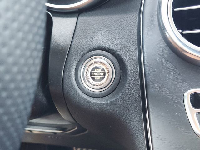 Used 2022 Mercedes-Benz GLC 300 image 21