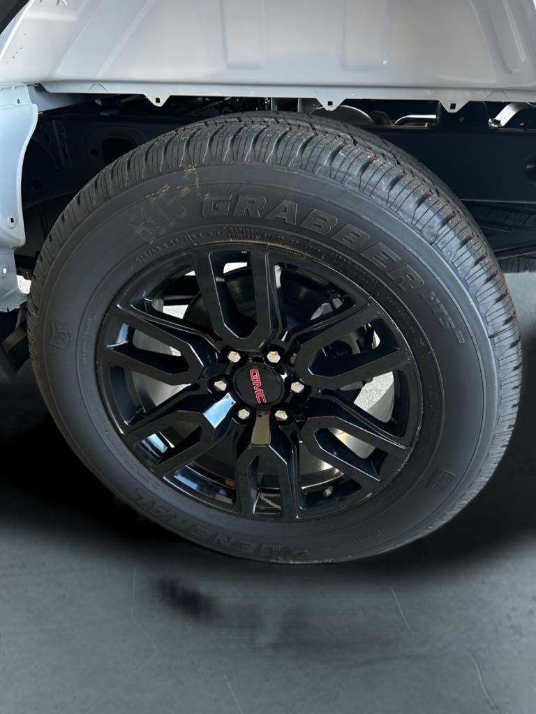 New 2026 GMC Sierra 1500 Pro w/ Graphite Edition image 7