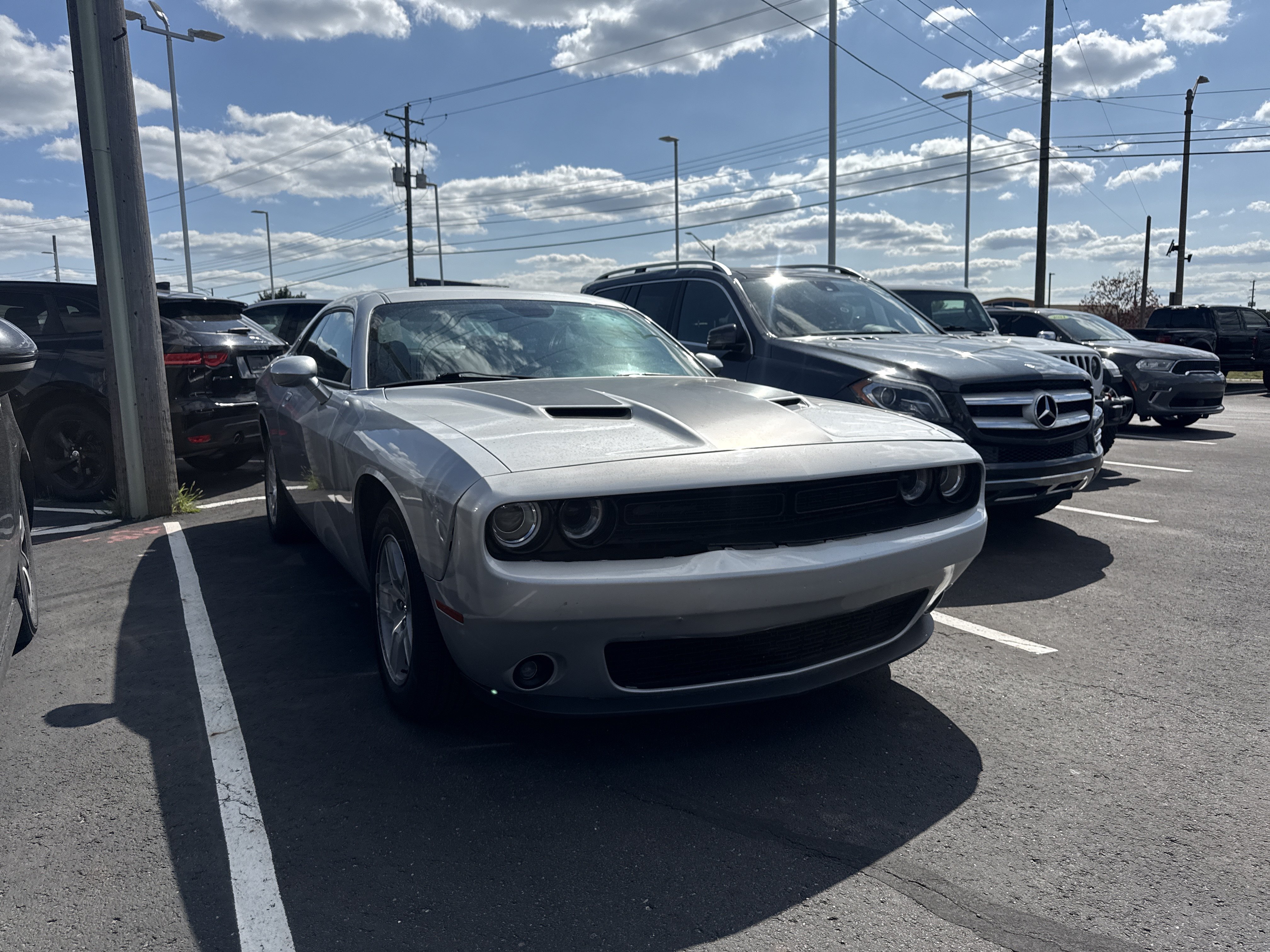 Used 2020 Dodge Challenger SXT w/ Blacktop Package RWD image 5