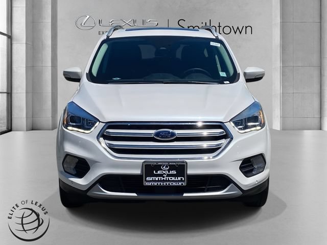 Used 2019 Ford Escape Titanium AWD/4WD image 2
