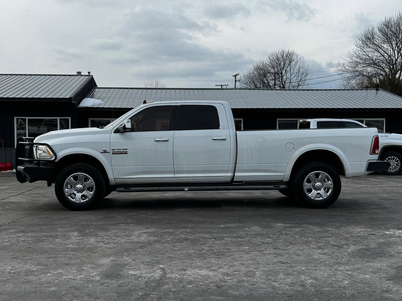 Used 2015 RAM 3500 Laramie w/ Cold Weather Group image 2