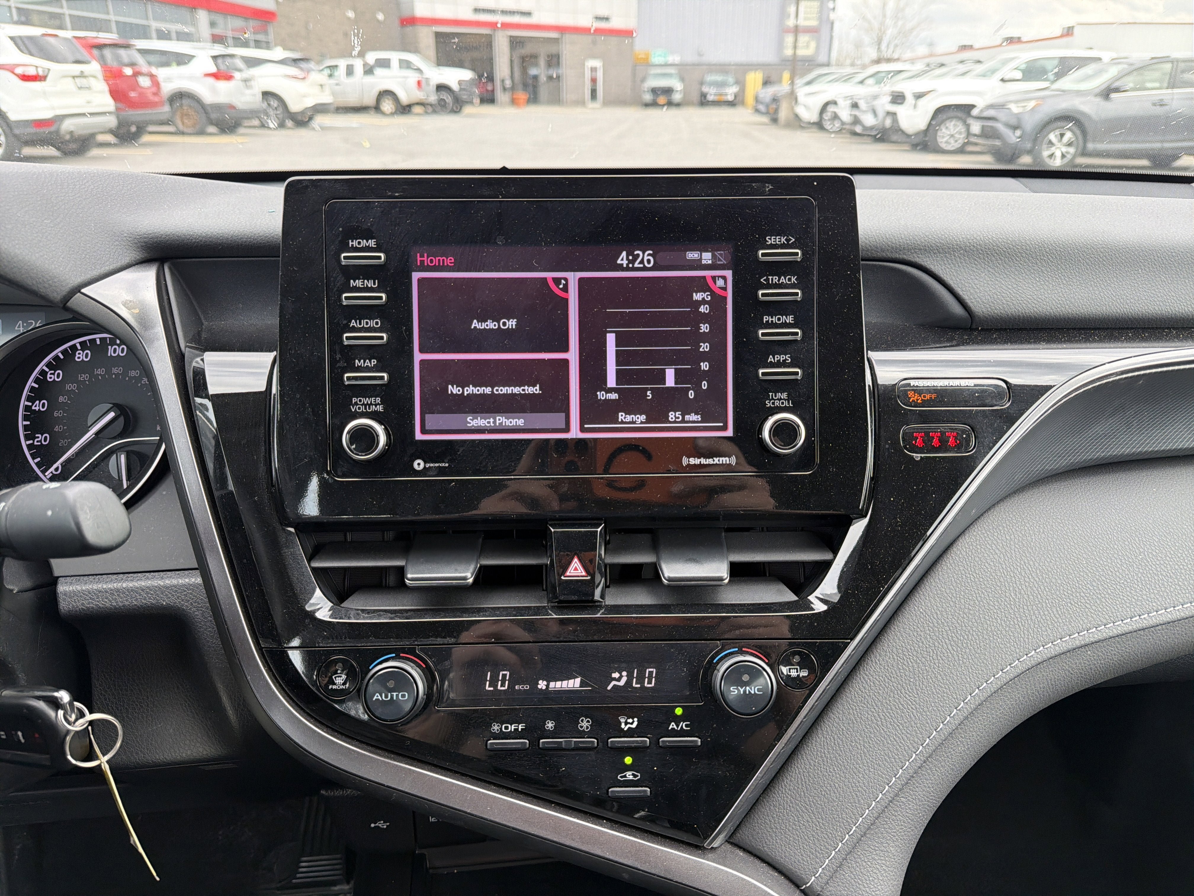 Used 2024 Toyota Camry SE AWD/4WD image 17