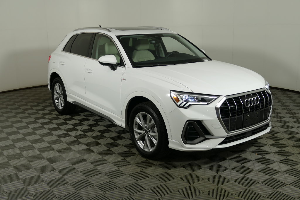 Used 2025 Audi Q3 2.0T Premium AWD/4WD image 1