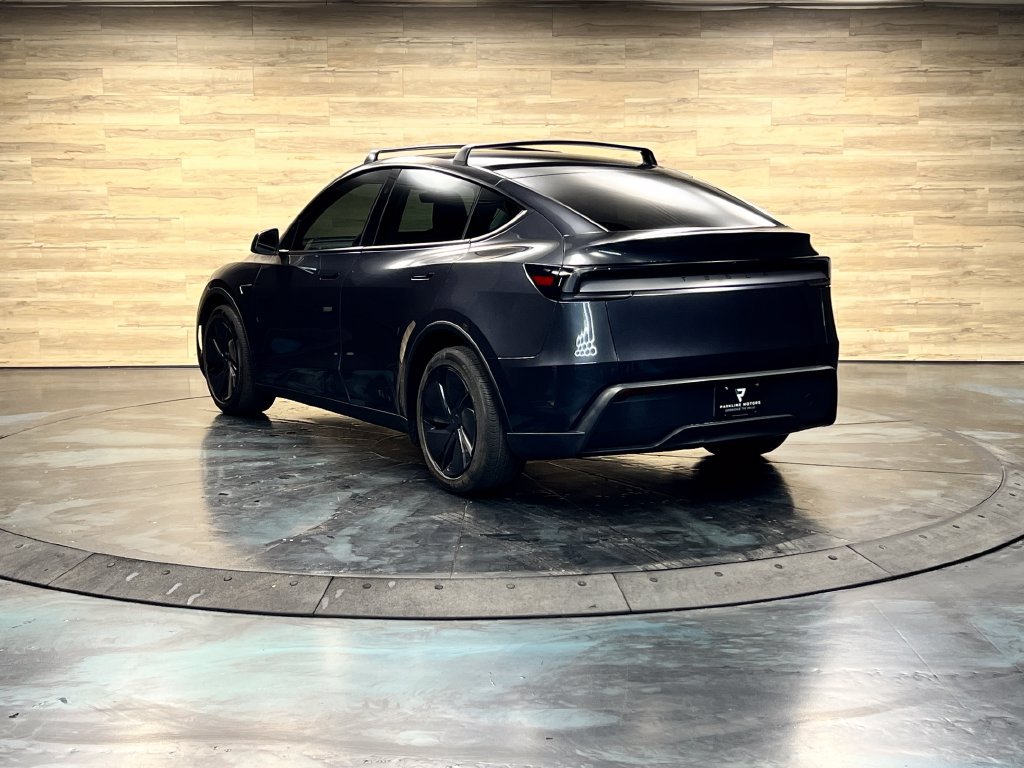 Used 2026 Tesla Model Y Long Range AWD/4WD image 16