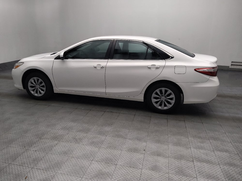 Used 2015 Toyota Camry LE FWD image 3