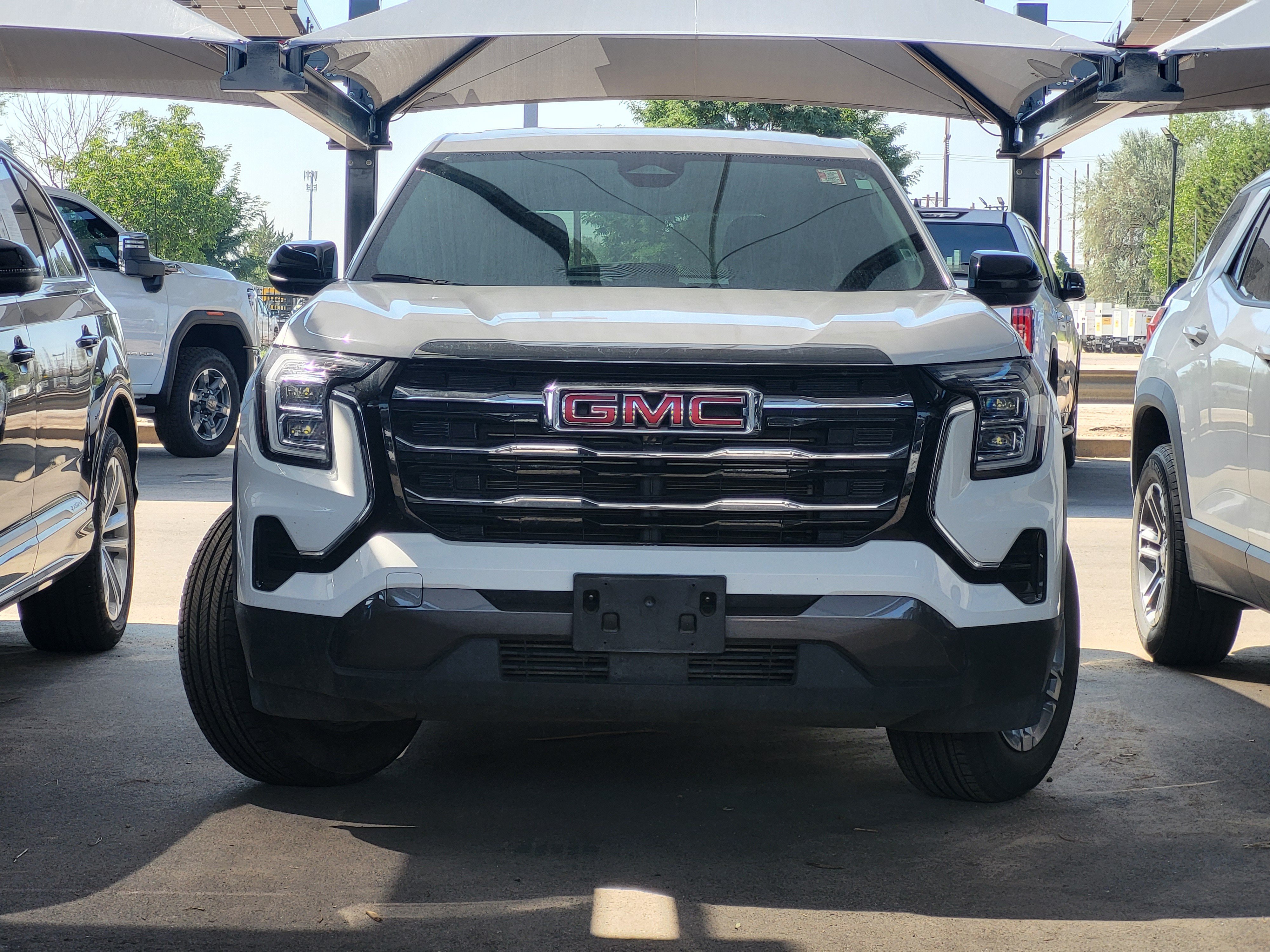 Used 2026 GMC Terrain Elevation AWD/4WD image 2