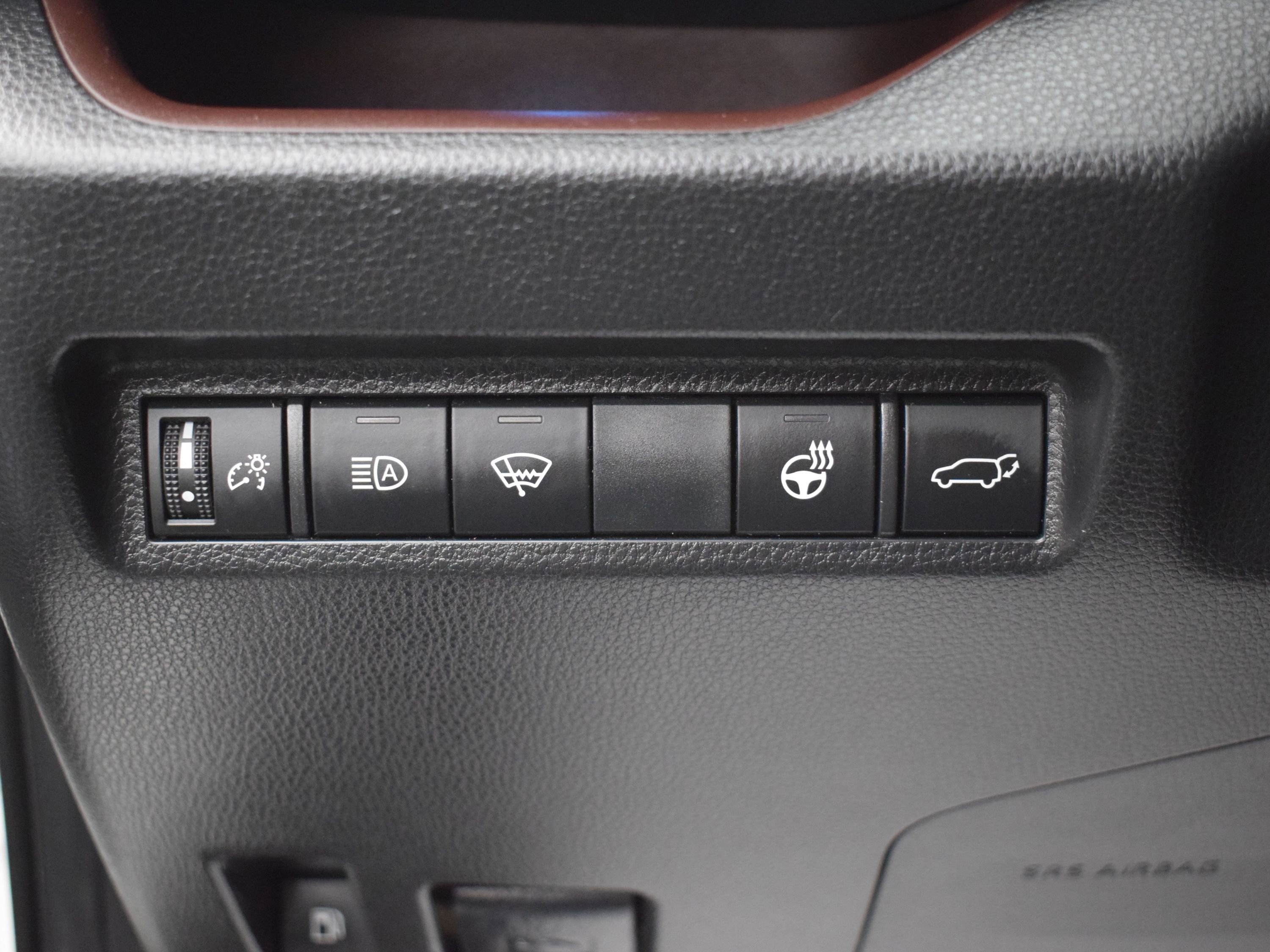 Used 2022 Toyota RAV4 Limited w/ Limited Grade Weather Package image 19