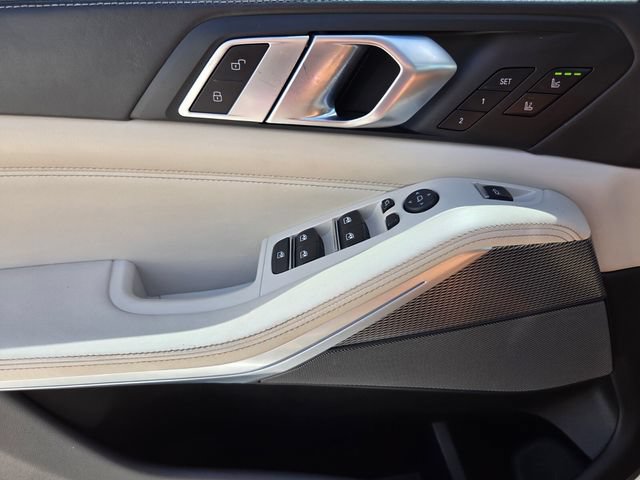 Used 2021 BMW X5 M50i w/ Executive Package AWD/4WD image 17