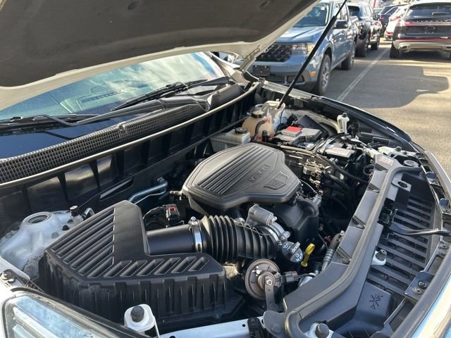 Used 2018 Cadillac XT5 Luxury w/ Driver Awareness Package image 43