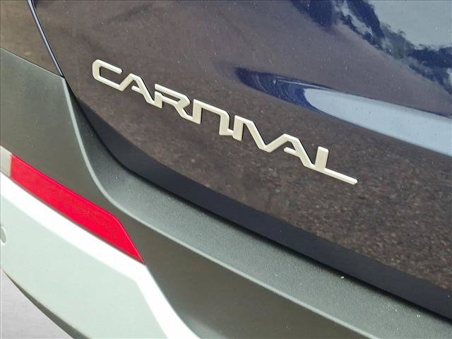 Used 2026 Kia Carnival LX FWD image 11
