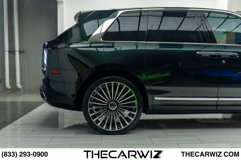Used 2019 Rolls-Royce Cullinan AWD/4WD image 25