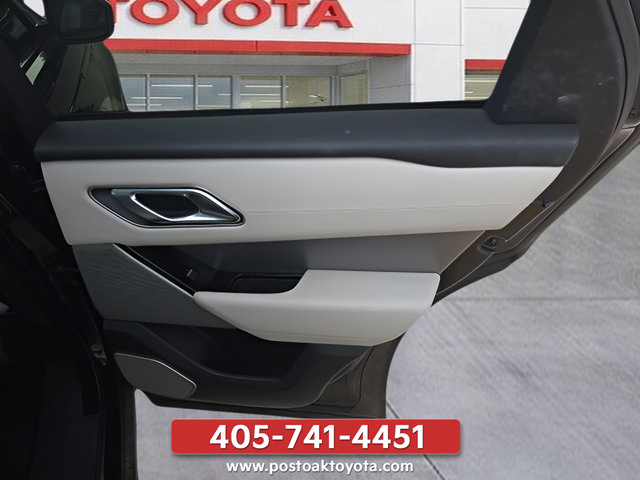 Used 2018 Land Rover Range Rover Velar R-Dynamic SE AWD/4WD image 30