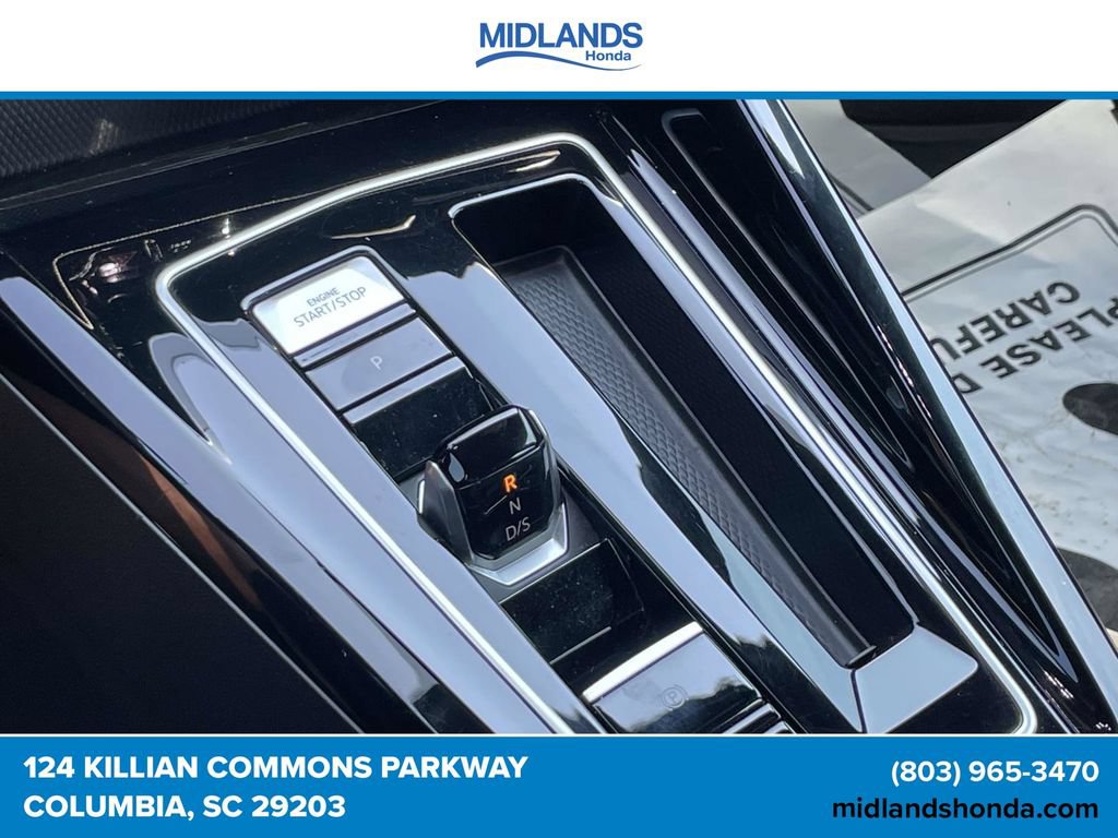 Used 2023 Volkswagen Golf 20th Anniversary Edition AWD/4WD image 29