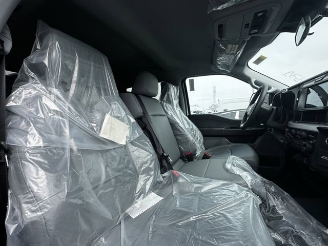New 2026 Ford F550 4x4 Crew Cab image 37