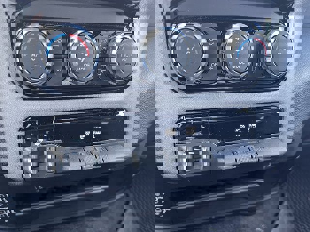 Used 2024 RAM 2500 Tradesman w/ Chrome Appearance Group image 17