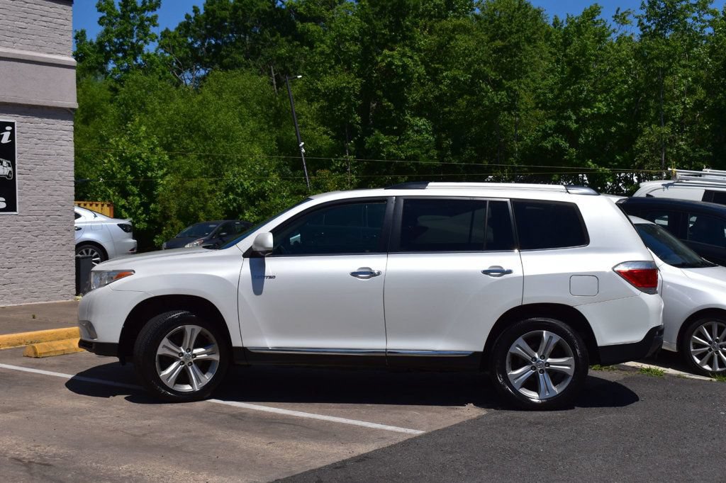 Used 2013 Toyota Highlander Limited AWD/4WD image 3