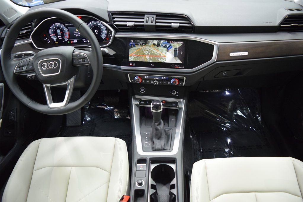 New 2025 Audi Q3 2.0T Premium Plus image 8
