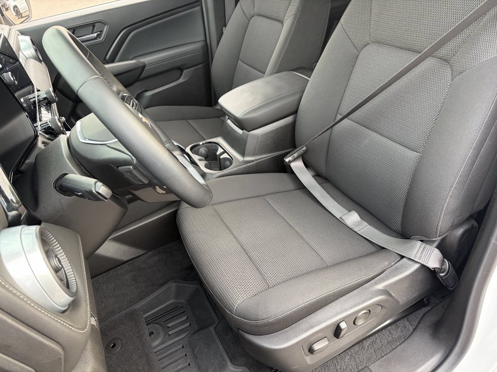 Certified 2026 Chevrolet Colorado LT RWD image 21