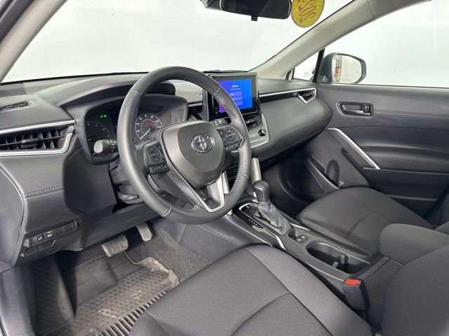 Used 2024 Toyota Corolla Cross LE AWD/4WD image 12