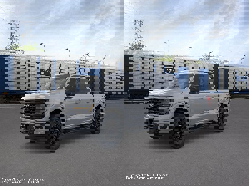 New 2026 Ford F150 XLT w/ Equipment Group 302A MID