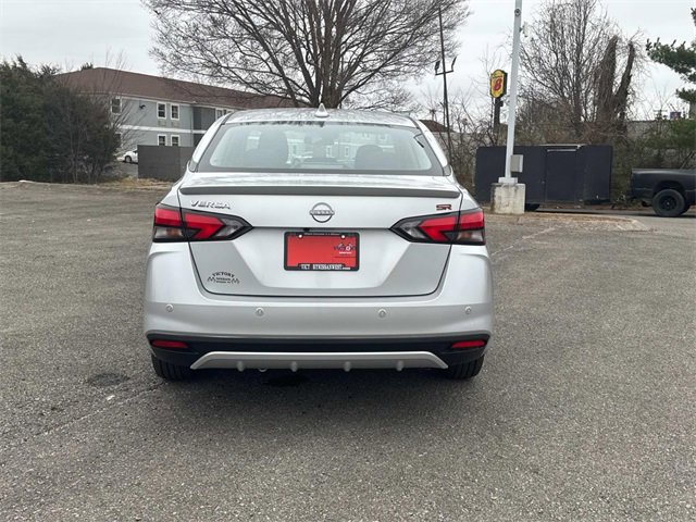 New 2025 Nissan Versa SR w/ Trunk Package image 5