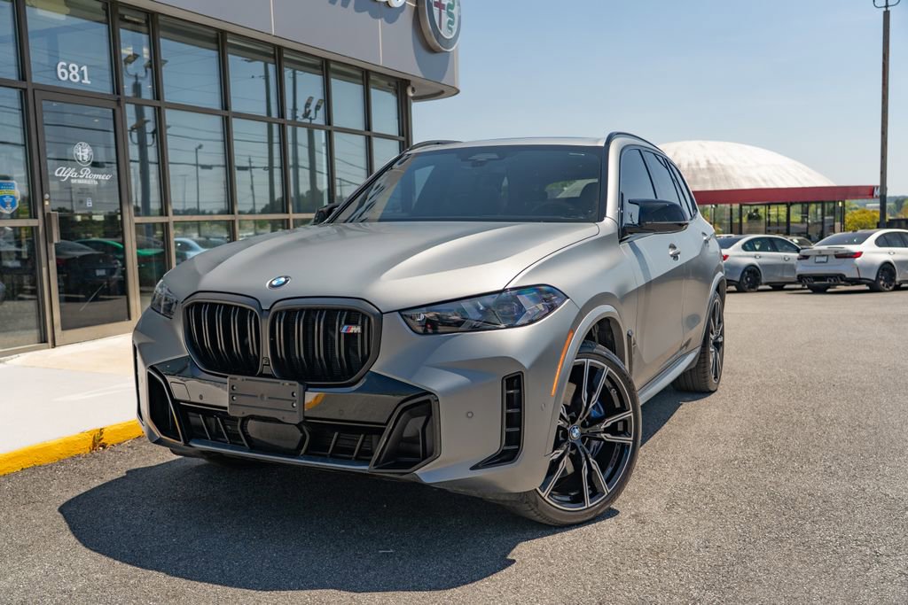 Used 2025 BMW X5 M60i image 2