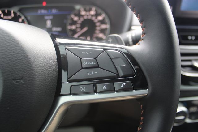 Used 2025 Nissan Altima 2.5 SR w/ SR Premium Package image 14