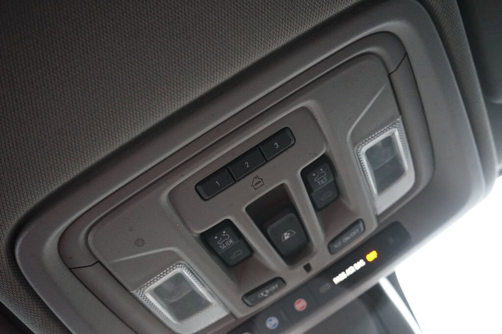 Used 2021 GMC Sierra 2500 Denali w/ Denali Ultimate Package image 27