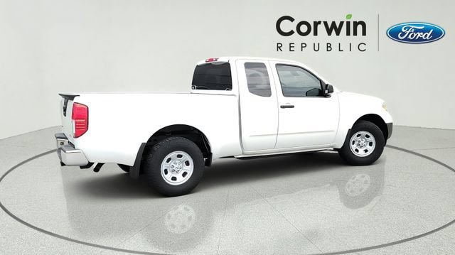 Used 2014 Nissan Frontier S RWD image 6