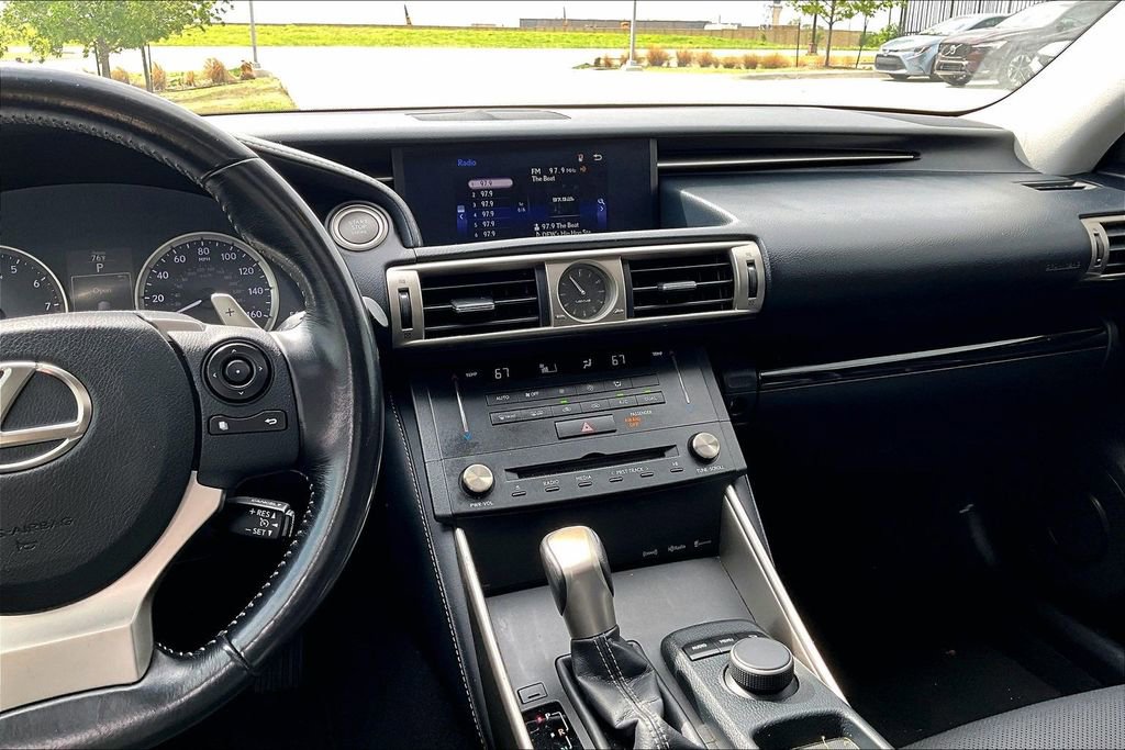 Used 2016 Lexus IS 200t image 8